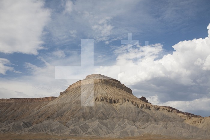 Mt. Garfield and Cretaceous rocks of the Book Cliffs, Colorado, USA.